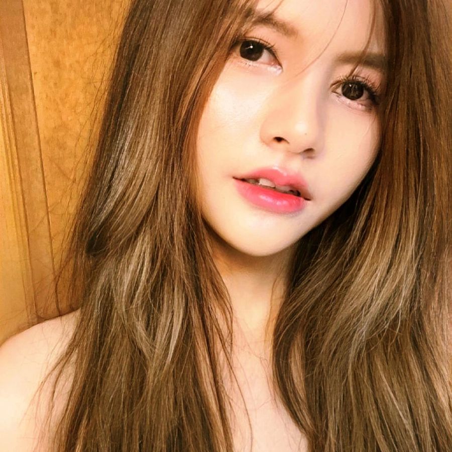 น้องกลาง